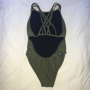 Jolyn army Ryker size 28